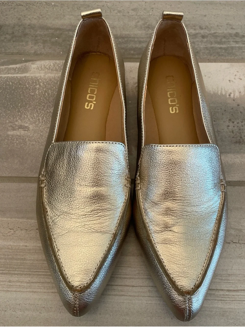Chico's Metallic Gold Leather Pointed Toe Loafers Flat Shoes Women's Size 7.5